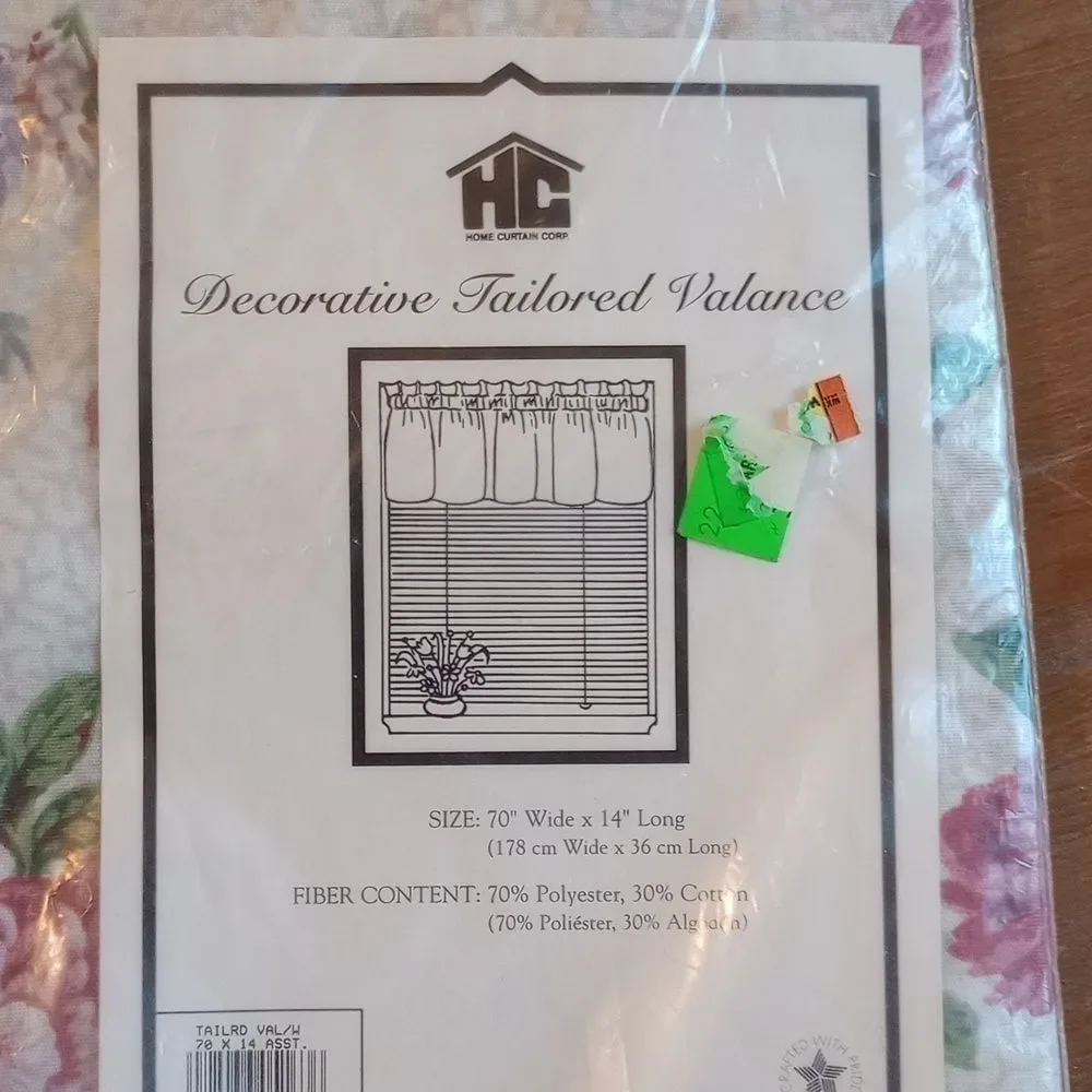 Home Curtain Corp Decorative Tailored Valance 70 wide 14 long NWT